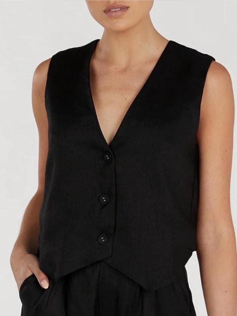 DISSH Banks black linen vest